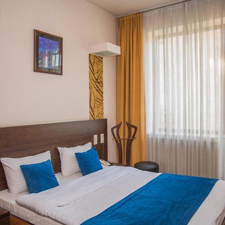 Cascade Hotel Jerevan Exteriör bild